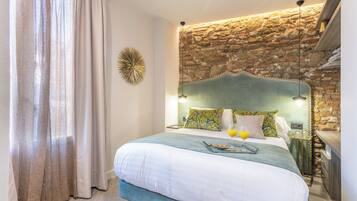 Deluxe Apartment, 1 Bedroom, City View | Terrace/patio