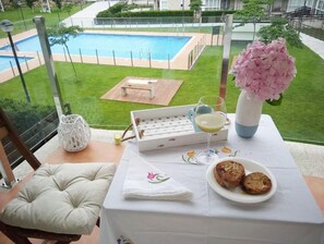 Pool - Apartment next to the beach of Llas (Marzan, Lugo)