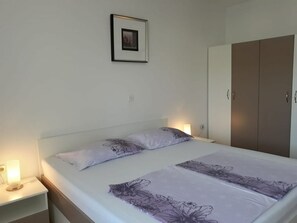 2 habitaciones, wifi gratis y ropa de cama 