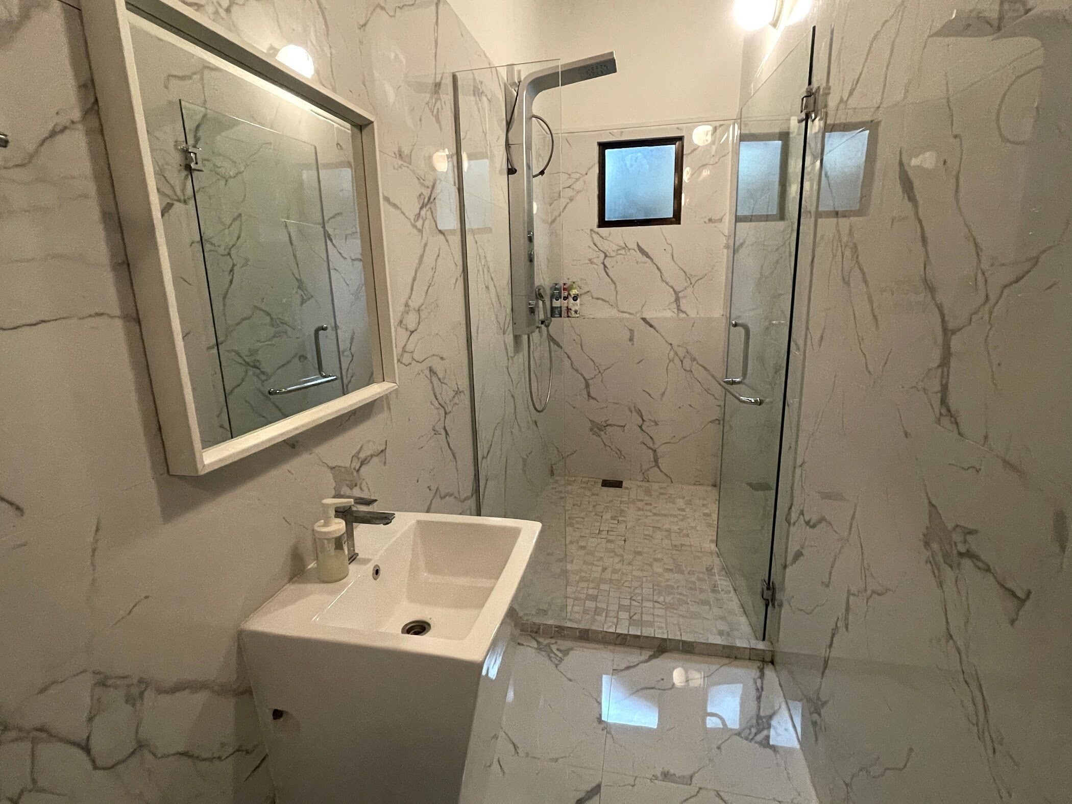 Familienvilla, 2 Schlafzimmer | Badezimmer