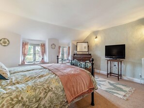 1 bedroom, free WiFi, bed sheets - Vine Cottage - UKC4237 (Great Snoring, near Fakenham)