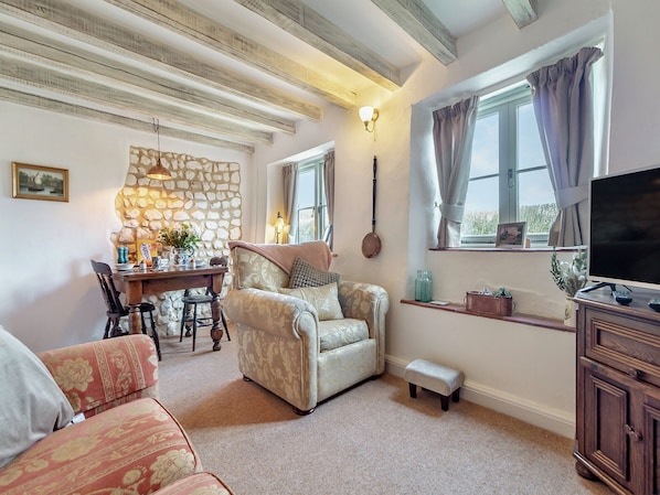 Living area - Vine Cottage - UKC4237 (Great Snoring, near Fakenham)
