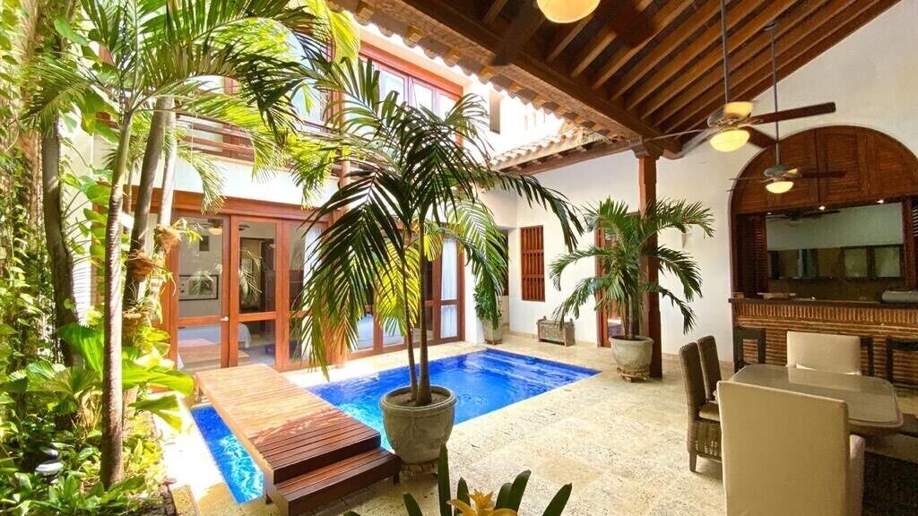 Indoor pool, outdoor pool