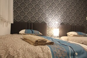 2 makuuhuonetta, silitysrauta/-lauta, ilmainen Wi-Fi, vuodevaatteet