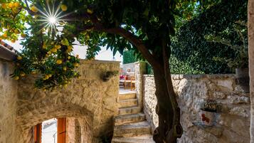 Villa (Two Bedroom House with Sea View) | Esterni