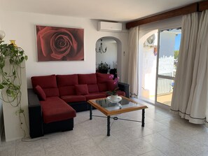 Télévision à écran plat