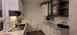 Appartement majestueux | Cuisine privée | Réfrigérateur, four à micro-ondes, un four, surface de cuisson