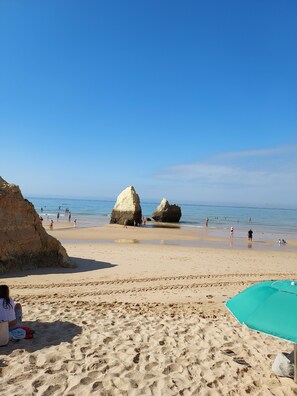 Am Strand, Strandtücher