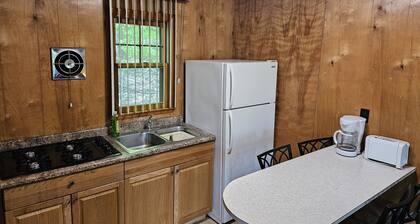 The Gold Eagle Cottage 4