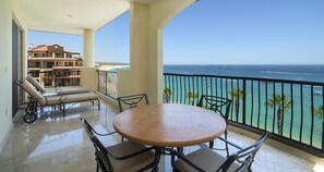 Outdoor dining - Spring Break April Cabo Baby! Two beds; 2 full baths; Sleeps 4; At Medano Beach! (Cabo San Lucas)