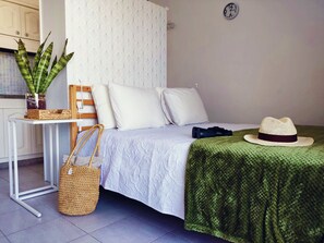 1 dormitorio, escritorio, tabla de planchar con plancha y wifi gratis