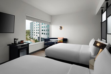 Aloft Orlando Lake Buena Vista - Image 3