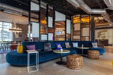 Aloft Orlando Lake Buena Vista - Image 1