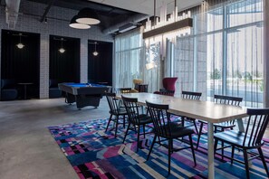 Billiards - Aloft by Marriott Orlando Lake Buena Vista (Orlando)