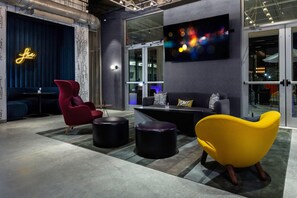 Lobby lounge - Aloft Orlando Lake Buena Vista (Orlando)