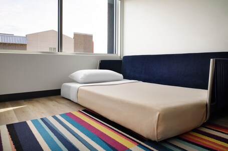 Aloft Orlando Lake Buena Vista - Image 35