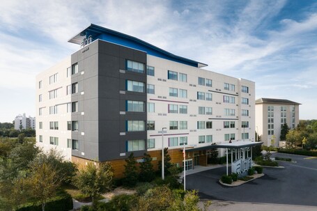 Aloft Orlando Lake Buena Vista - Image 5