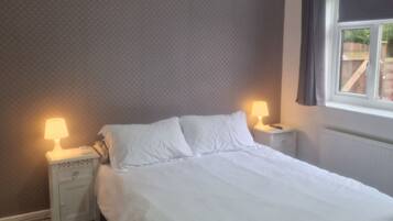 2 bedrooms, cribs/infant beds, free WiFi, bed sheets