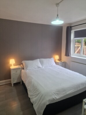 2 bedrooms, cribs/infant beds, free WiFi, bed sheets