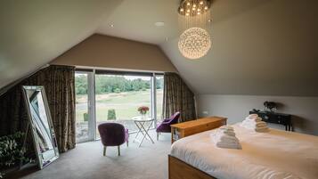 Luxury House, Ensuite, Courtyard View