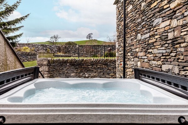 Luxe huis, en-suite badkamer, uitzicht op de binnenplaats | Tuin