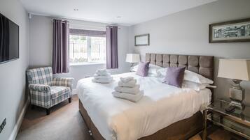 Luxury House, Ensuite, Courtyard View