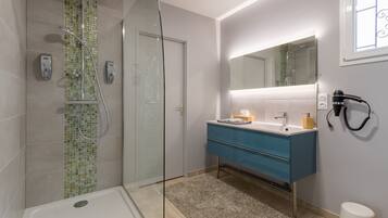 Trippelrum - privat badrum (Chambre Rambouillet) | Badrum