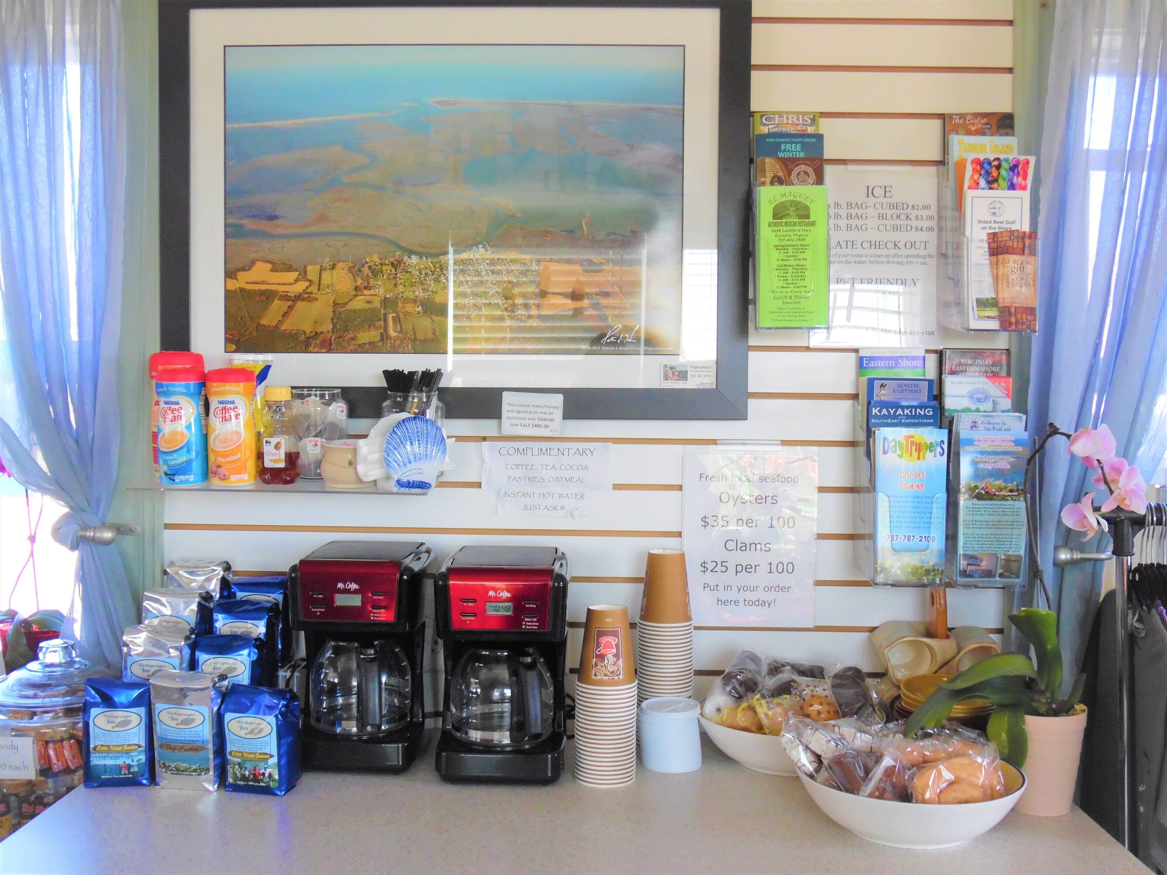 朝食 (テイクアウト)、毎日提供 (無料)