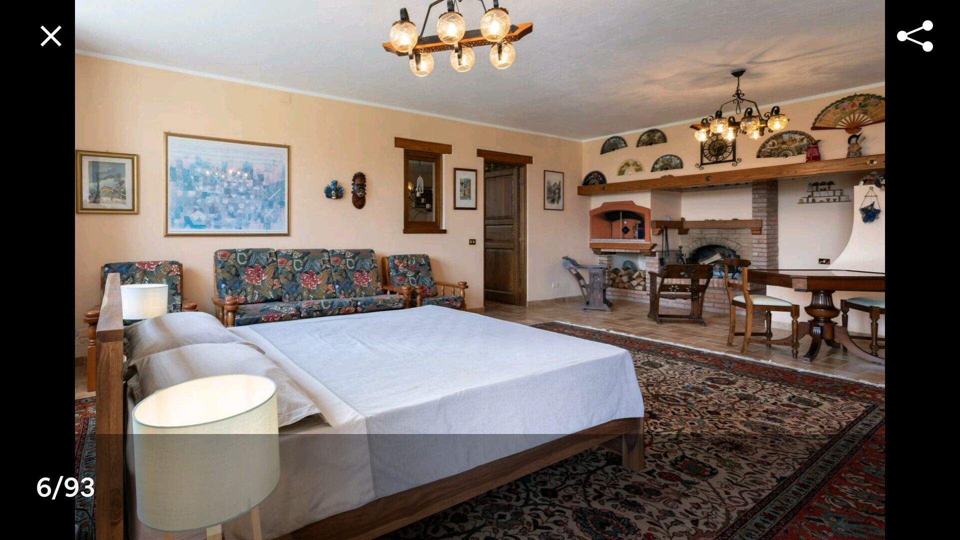 1 camera, una scrivania, insonorizzazione, ferro/asse da stiro