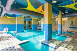 Indendørs pool, udendørs pool