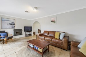 TV, fireplace, DVD player