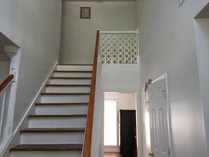 Interior - Atlanta Vacation House with  Lake (Lithonia)