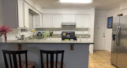Atlanta Vacation House with Lake