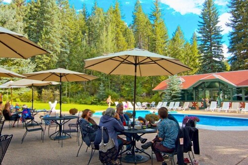 King Villa on Crystal River, Located in the Heart of Redstone