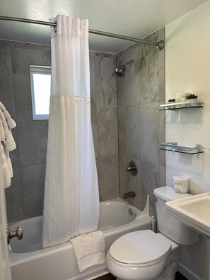 مجففات شعر، مناشف