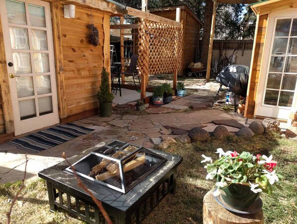 Terrace/patio - Little Cottage in Flagstaff (Flagstaff)