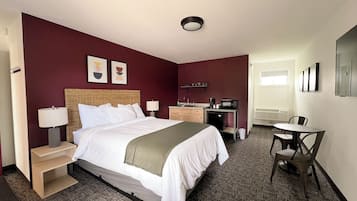 Deluxe Room, 1 Queen Bed, Non Smoking