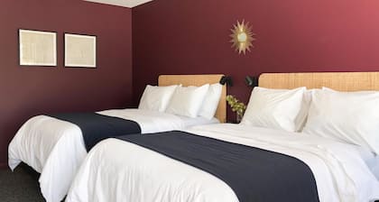 The Nomad Motel - International Falls, MN - Near Canadian Border