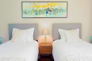 1 bedroom, iron/ironing board, WiFi, bed sheets - Mountain Getaway Located on the Crystal River in Downtown Redstone (Redstone)