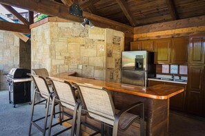 Cabin, Multiple Beds, Golf View (839A Golf View Cabins Rockin' Robin) | Private kitchen