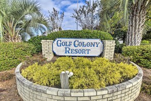 Property grounds - 4 Mi to Cherry Grove Beach: Studio w/ Pool Access (Little River)