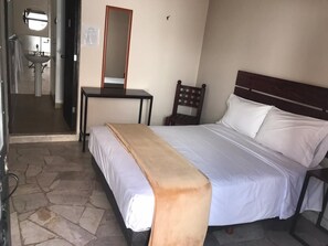 Standard Room | Down duvets, individually decorated, individually furnished, desk - Hotel Posada Camino De Allende (San Miguel de Allende)