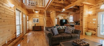 Awesome cabin with a "Gorge"ous view from the hot tub at the Red with wi-fi