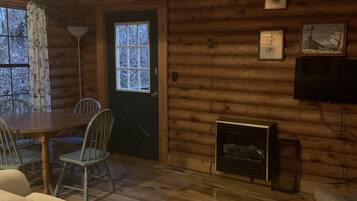 Télévision, cheminée