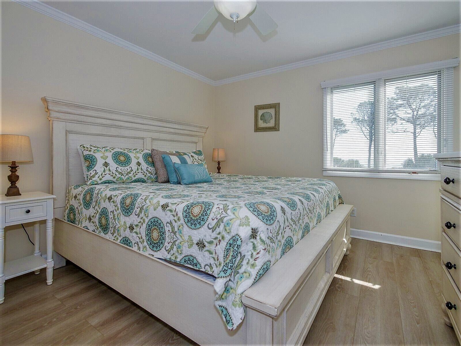 2 bedrooms, iron/ironing board, travel cot, free WiFi