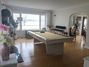 Spielezimmer