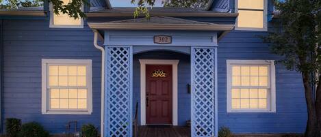 House, 4 Bedrooms | Exterior