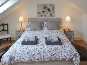 3 bedrooms, free WiFi, bed sheets - 3 bedroom accommodation in Chatton, near Wooler (Chatton, near Wooler)