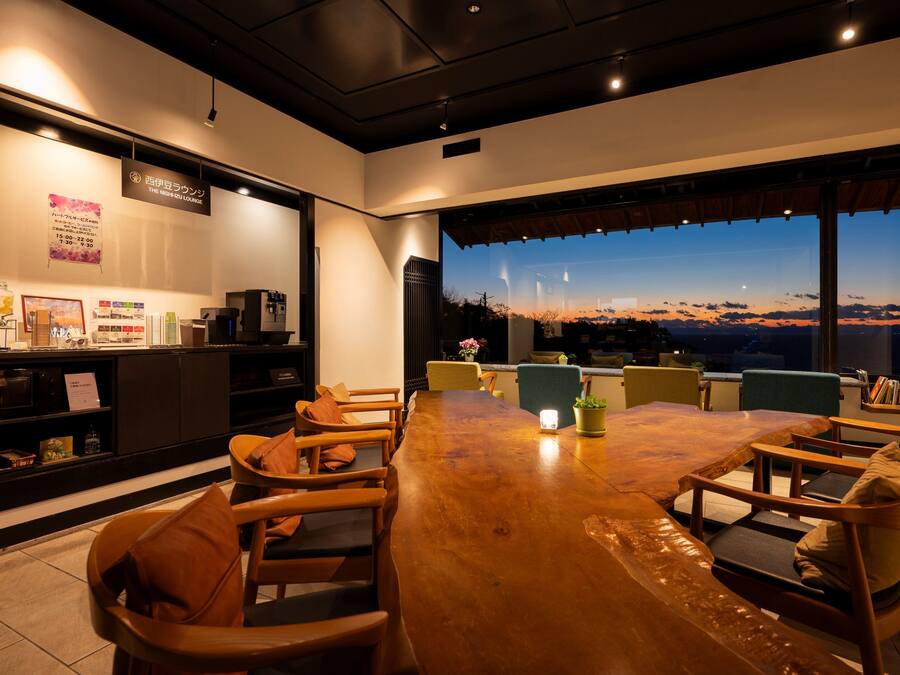 Lobby-Lounge