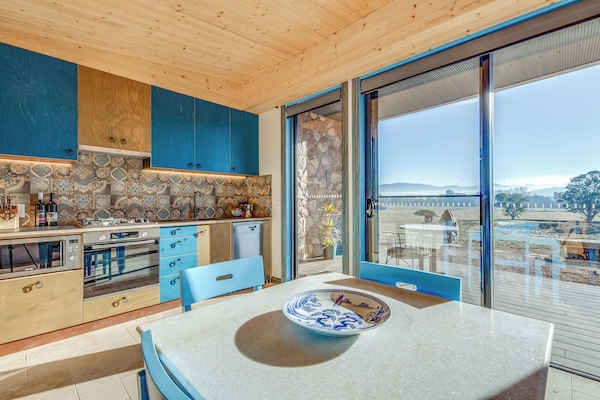 Design Villa, 1 Bedroom, Mountain View | Private kitchen